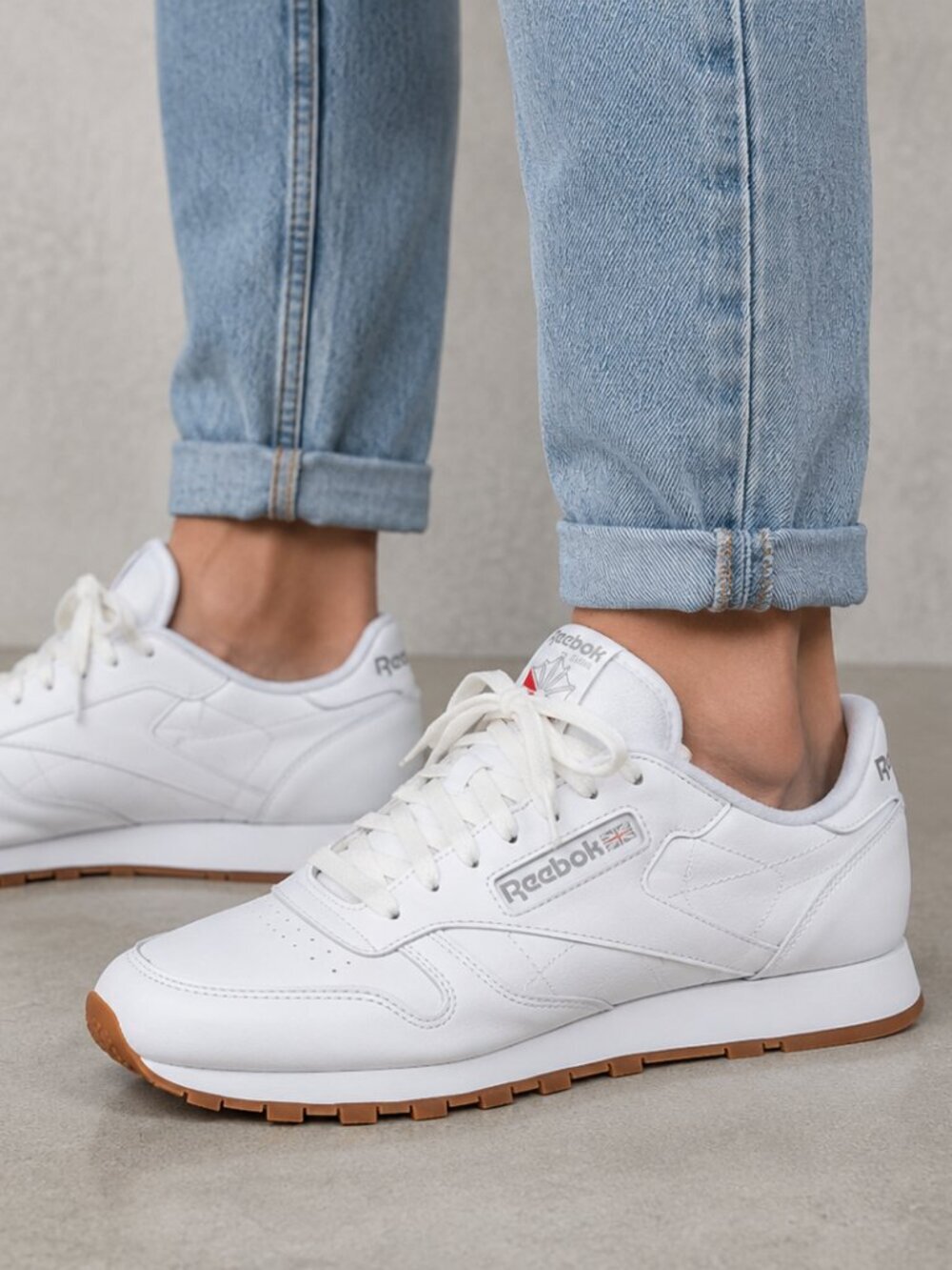 Reebok Classic Leather White Gum Sole Sneakers Men's Size 9.5 Casual Shoes